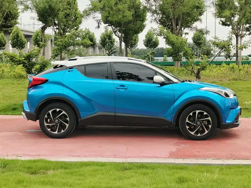 Toyota IZOA 2018 2.0L Yichi Edition China V фото 4