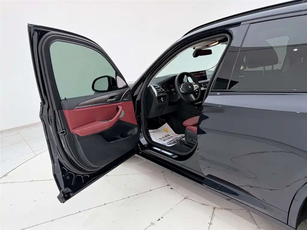BMW X3 2023 Facelift xDrive30i Leading M Night Package фото 13