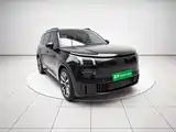 Photo 3 - Lynk & Co 900