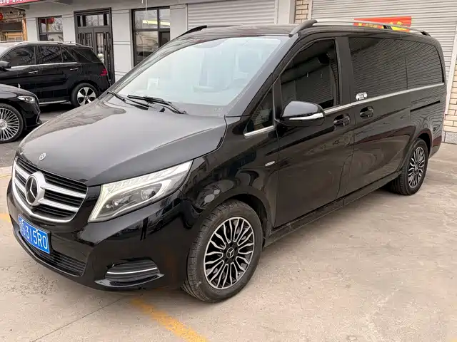 MERCEDES-BENZ V CLASS