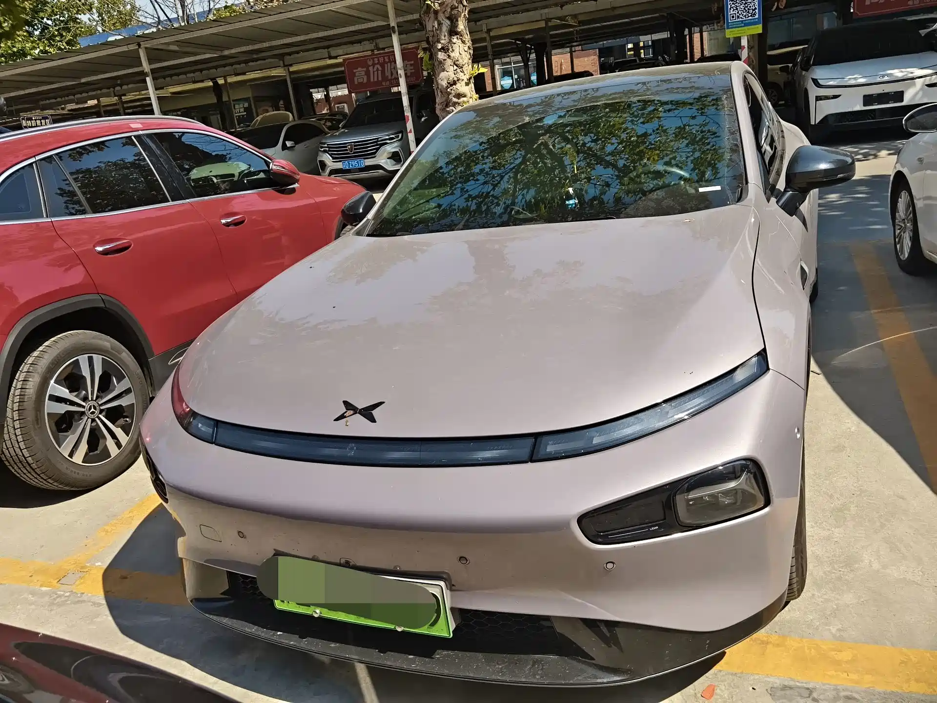 Фото 2 - XPeng P7