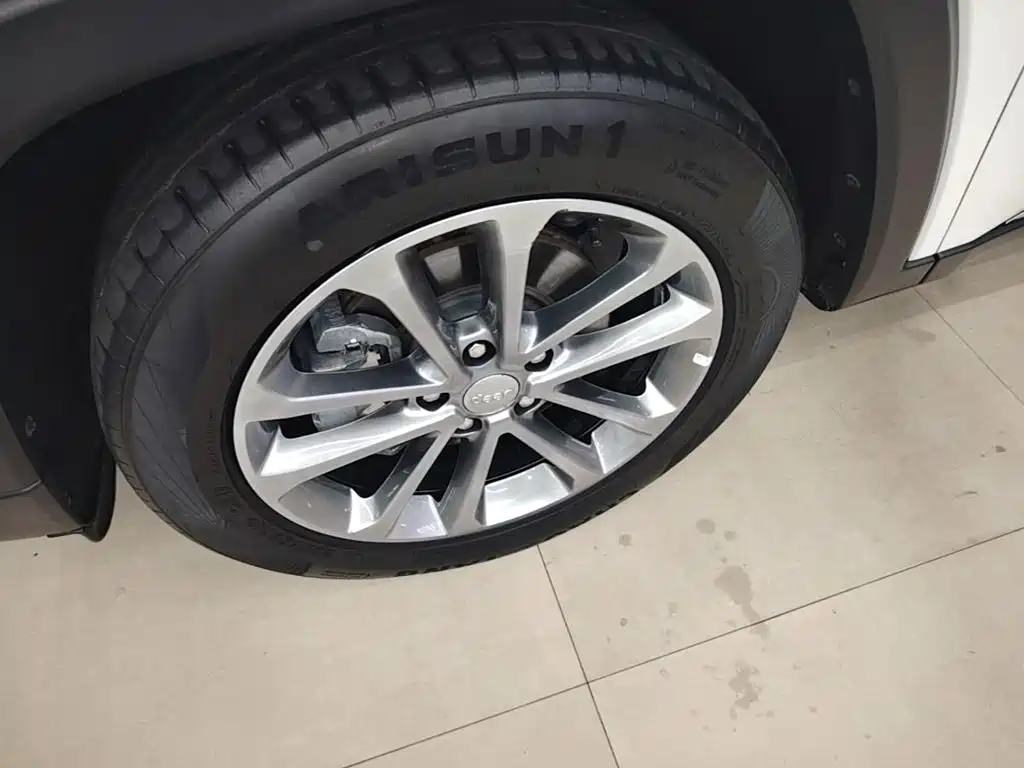 Jeep Grand Commander 2019 2018 2.0T AWD Ultimate Edition (China V)