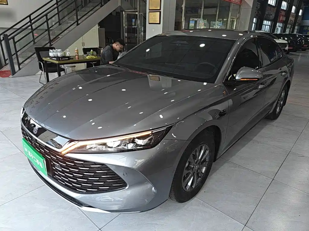 BYD Qin L 2025 DM-i Smart Drive Edition 80KM Leading
