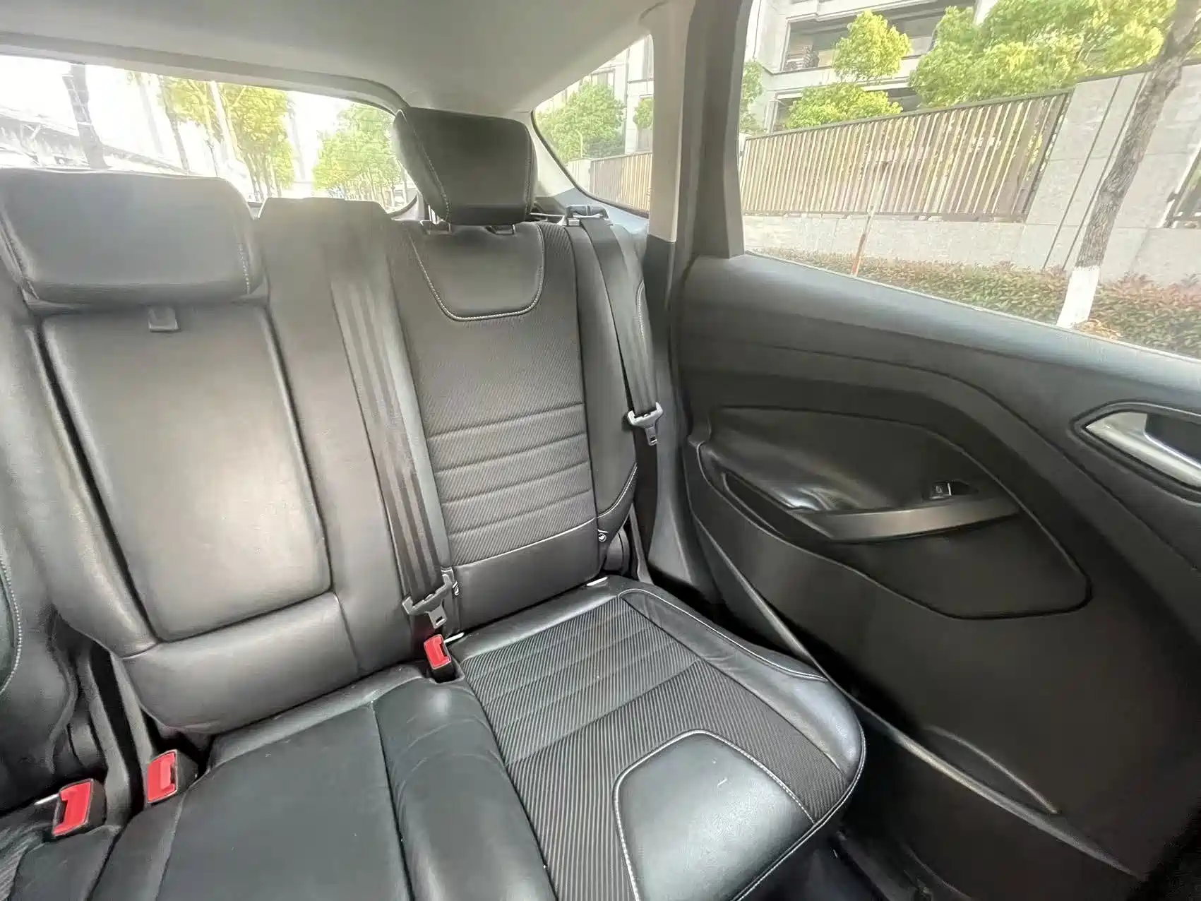 Photo 12 - Ford Kuga