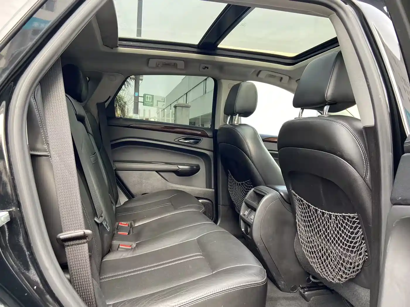 Фото 14 - Cadillac SRX