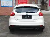 Фото 8 - Ford Focus