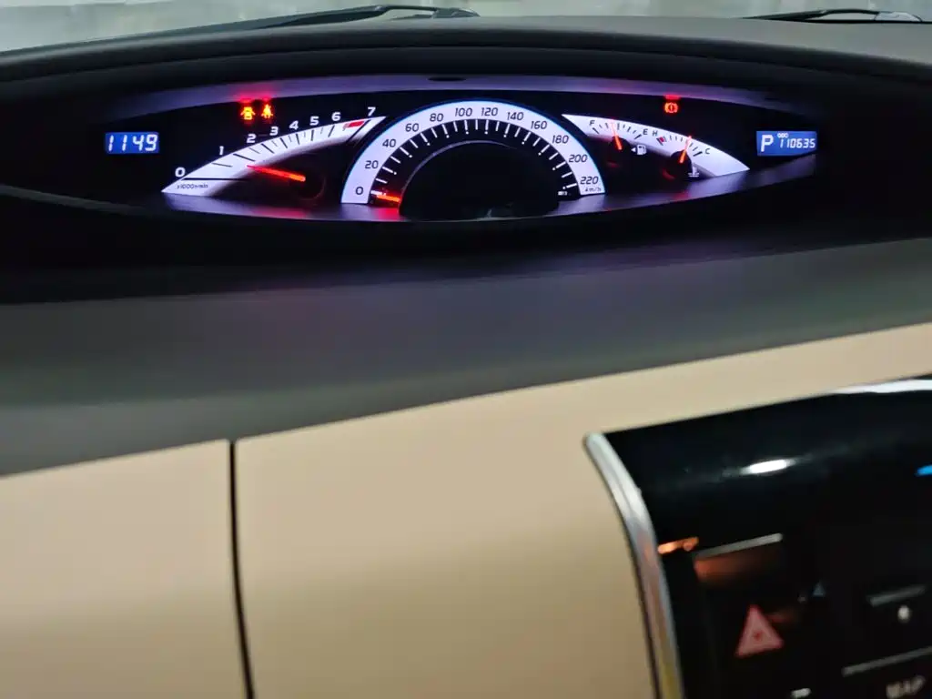 Toyota Previa 2018 2012 2.4L 7-Seater Luxury Edition