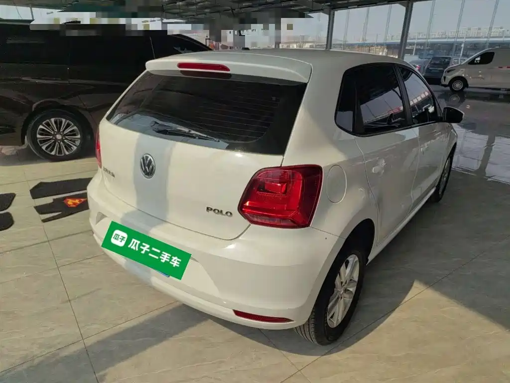Volkswagen Polo 2016 1.4L Automatic Trend фото 7