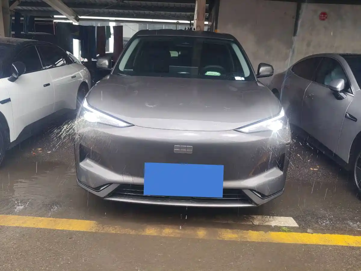 GEELY GALAXY GALAXY E5