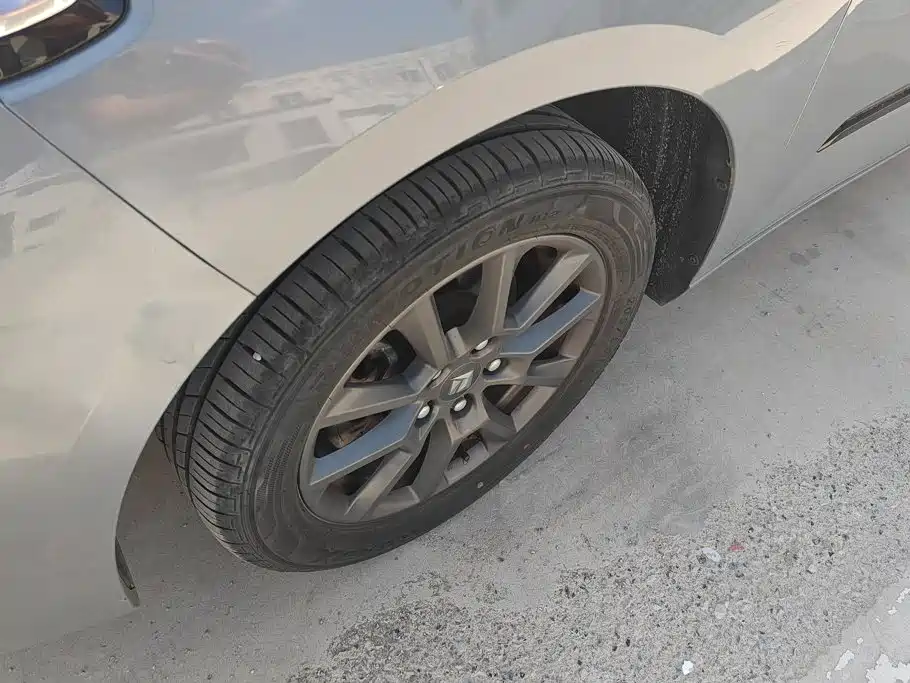 Baojun RC-5 2020 2020 1.5L Manual Zhiyao Luxury