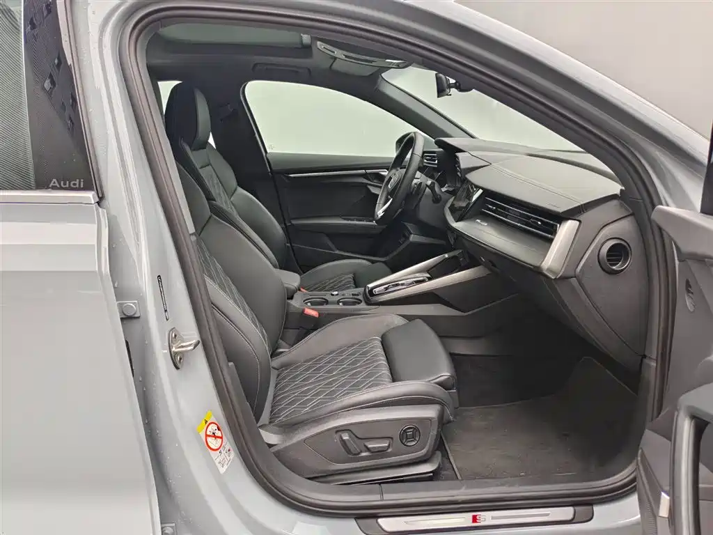 Audi A3 2025 A3L Limousine 35TFSI Flying Premium фото 10