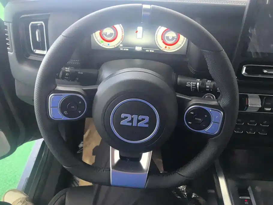 212 T01 2026 2024 2.0T Mechanic