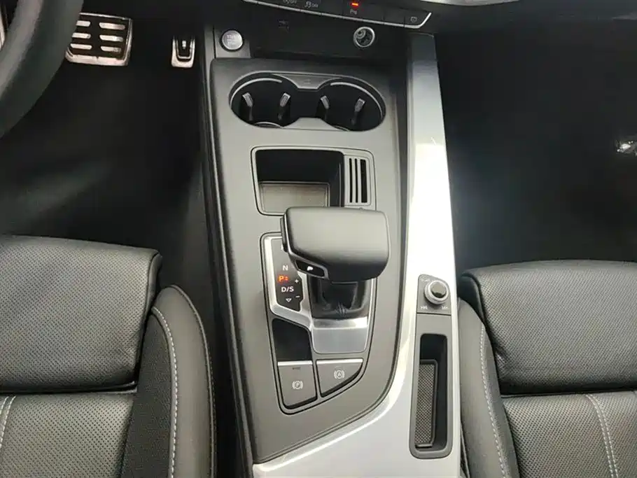Audi A4L 2024 40 TFSI Fashion Dynamic фото 16
