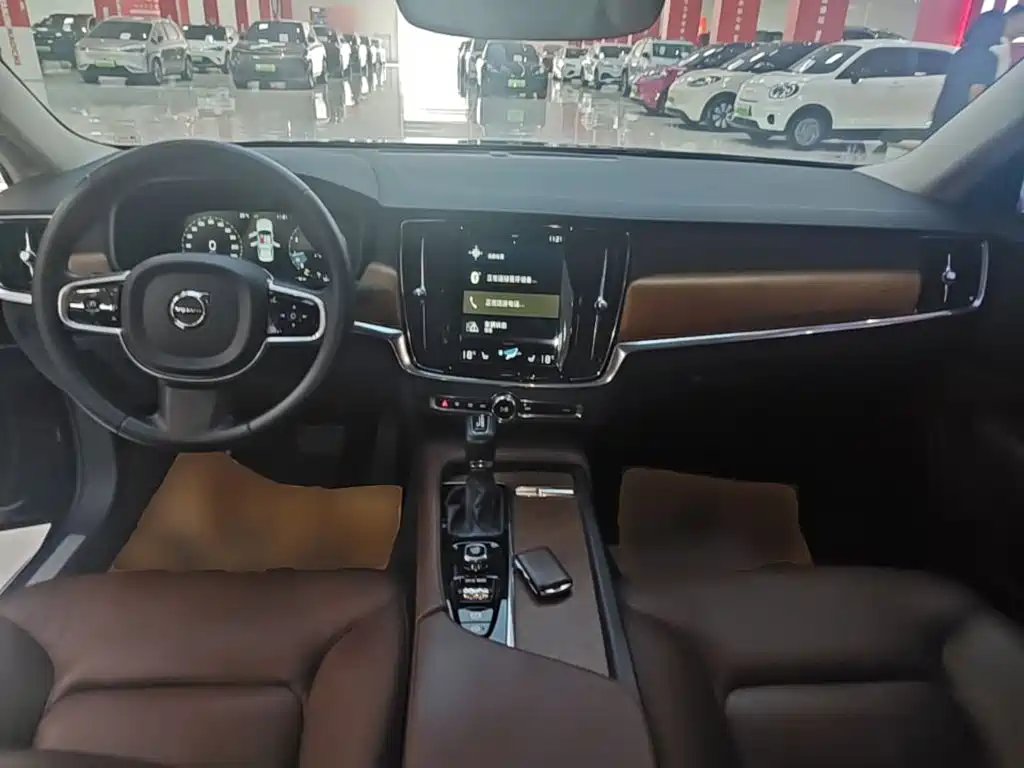 Volvo S90 2017 2017 T5 R-Design