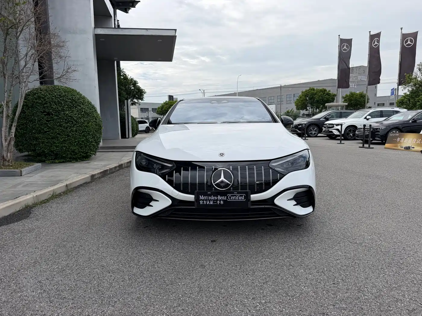 Mercedes-Benz EQE AMG 2023 AMG EQE 53 4MATIC+ фото 2