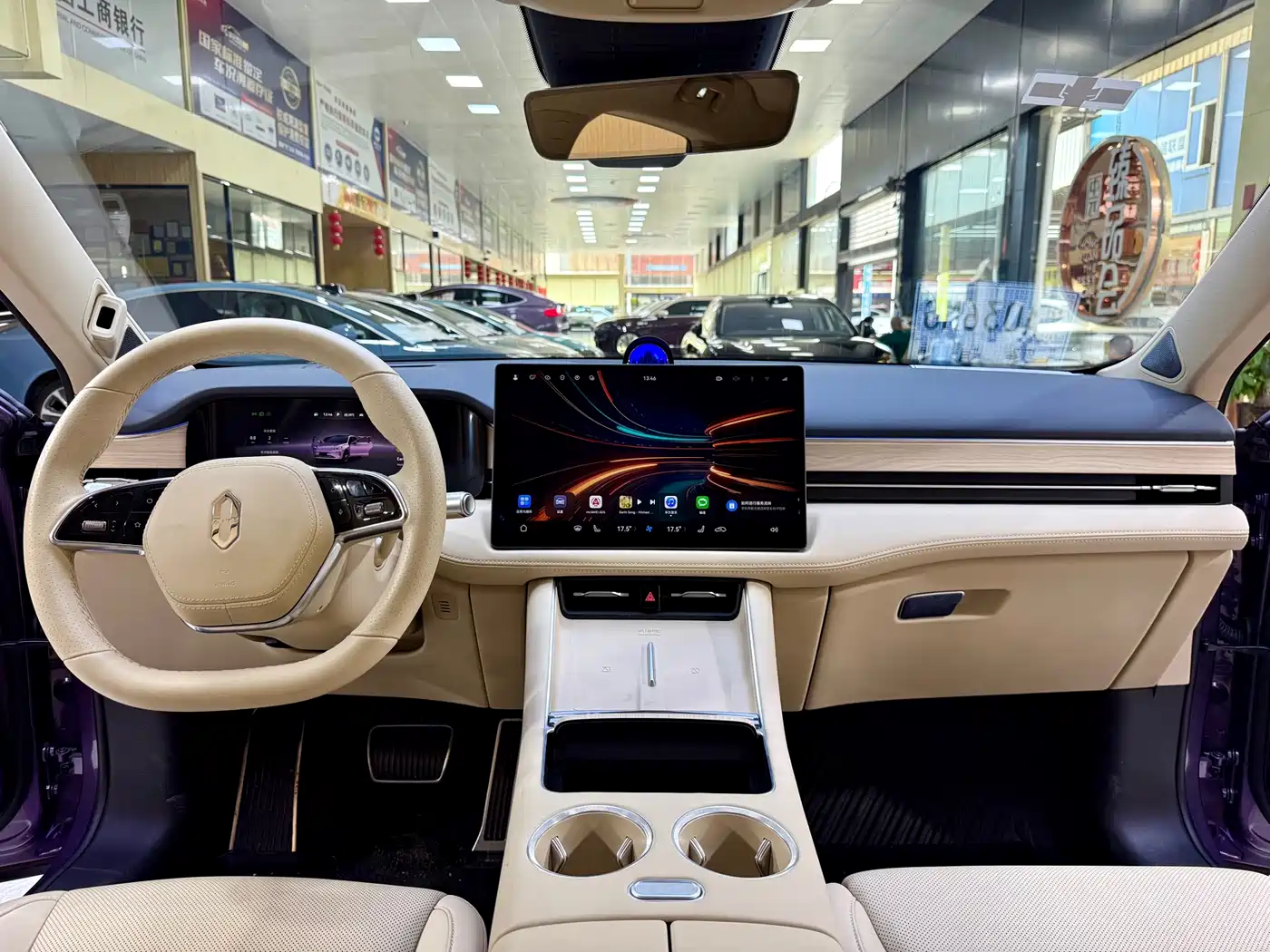 AITO Wenjie AITO M5 2025 Extended Range Ultra AWD фото 5