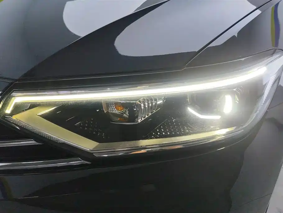 Volkswagen Magotan 2020 330TSI DSG Leading фото 5
