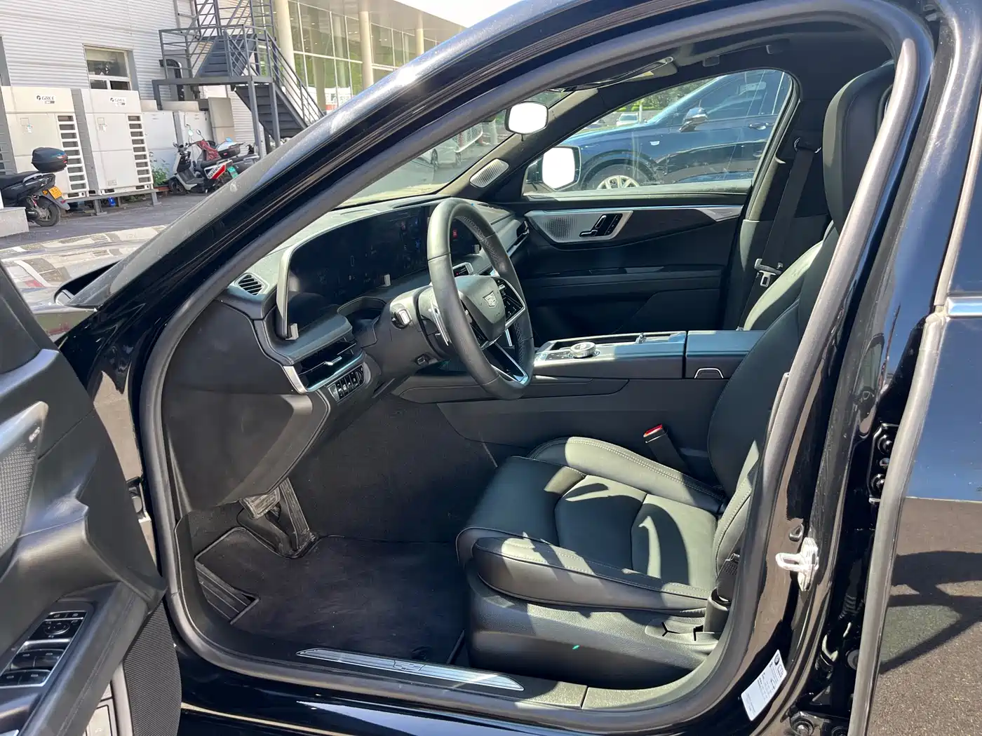 Cadillac CT6 2023 28T Luxury Edition фото 4
