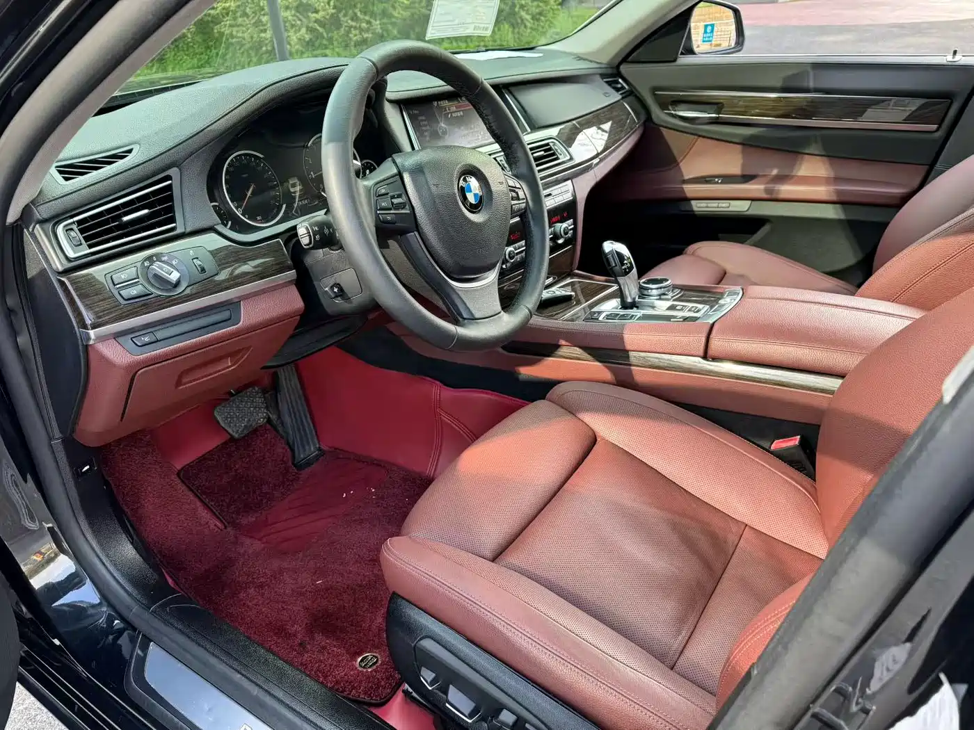 BMW 7 Series 2013 Model 740Li Leading фото 6