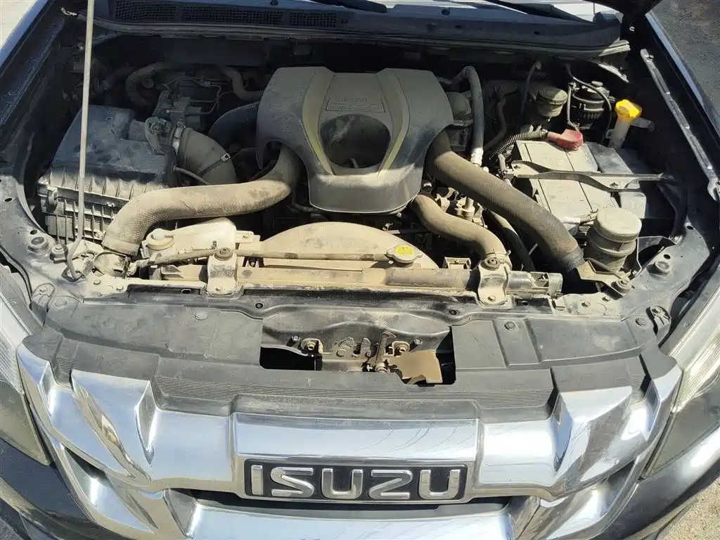 Isuzu D-MAX 2015 2015 2.5T 2WD Automatic High-Clearance Elite 4JK1