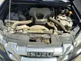 Photo 11 - Isuzu D-MAX