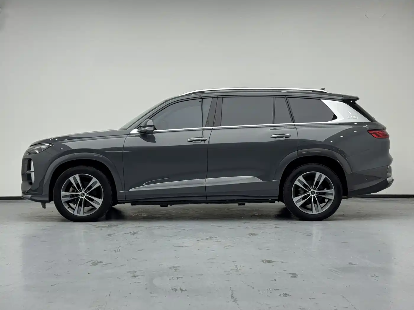 Audi Q6 2023 2023 50 TFSI quattro Moving Cloud Yulin Package