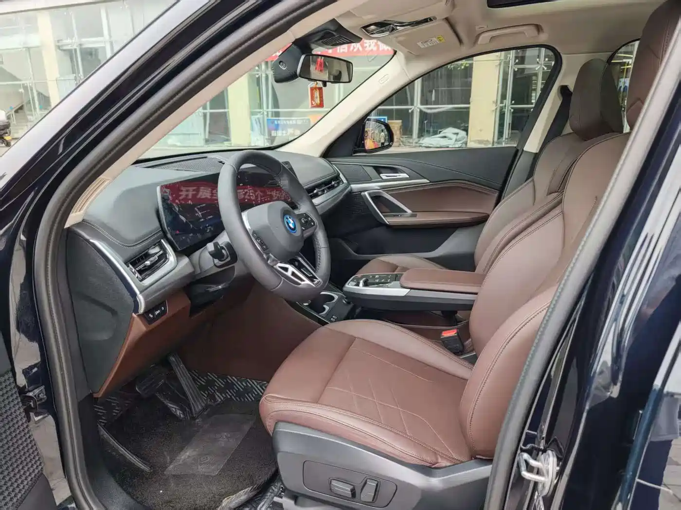 BMW iX1 2025 2025 eDrive25L M Sport Package