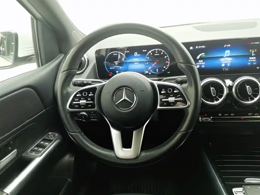 MERCEDES-BENZ CLASS B
