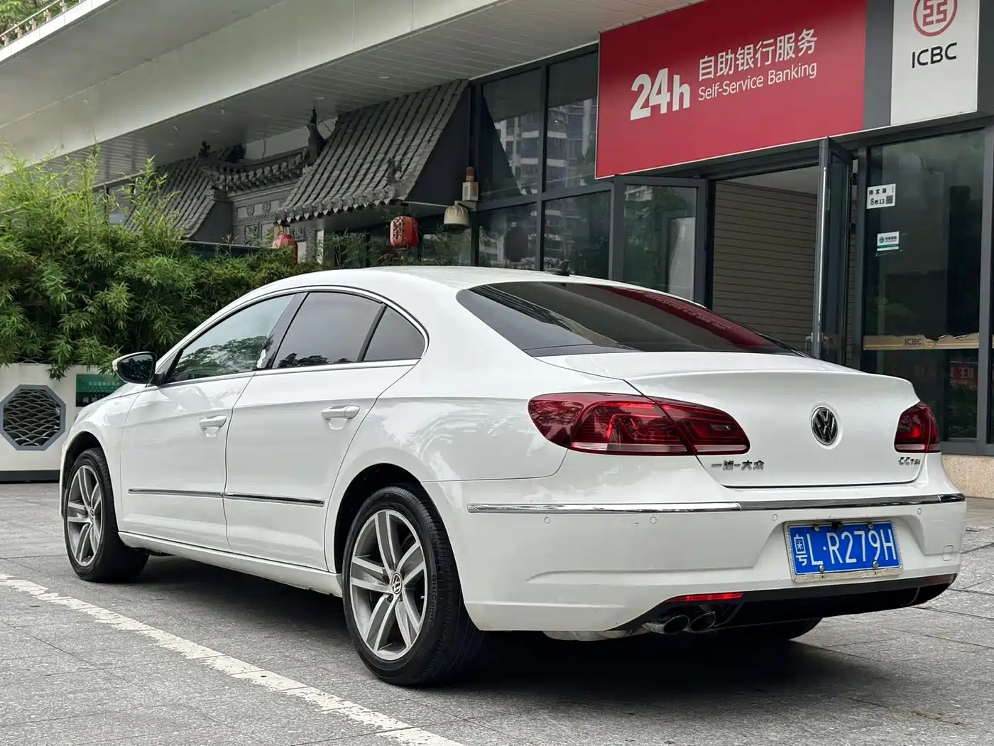 Volkswagen FAW-Volkswagen CC 2013 1.8TSI Premium фото 6