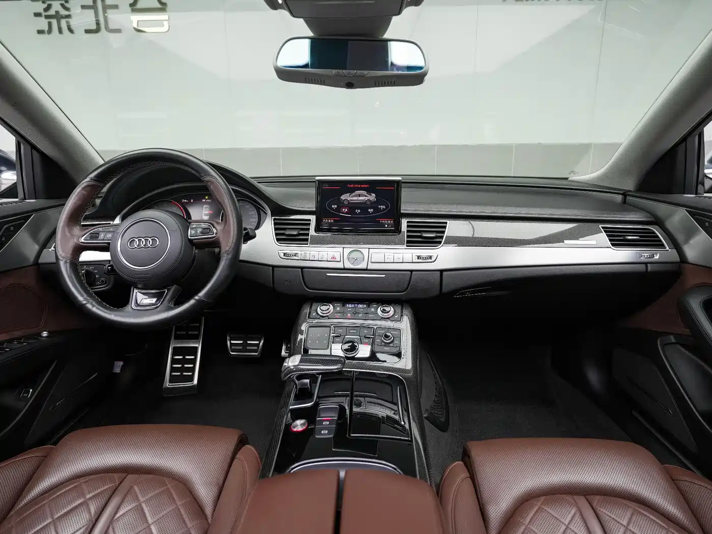 Audi S8 2013 S8 4.0TFSI quattro фото 13