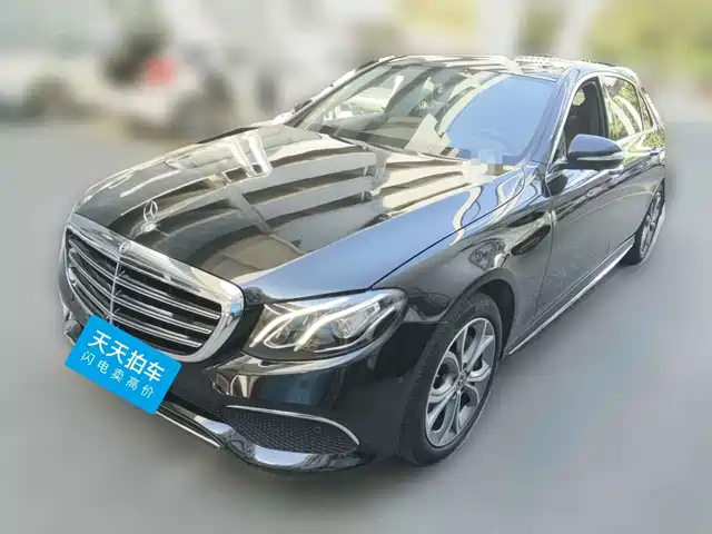 Mercedes-Benz E-Class 2020 E 300 L Sport Fashion Model — фото 1