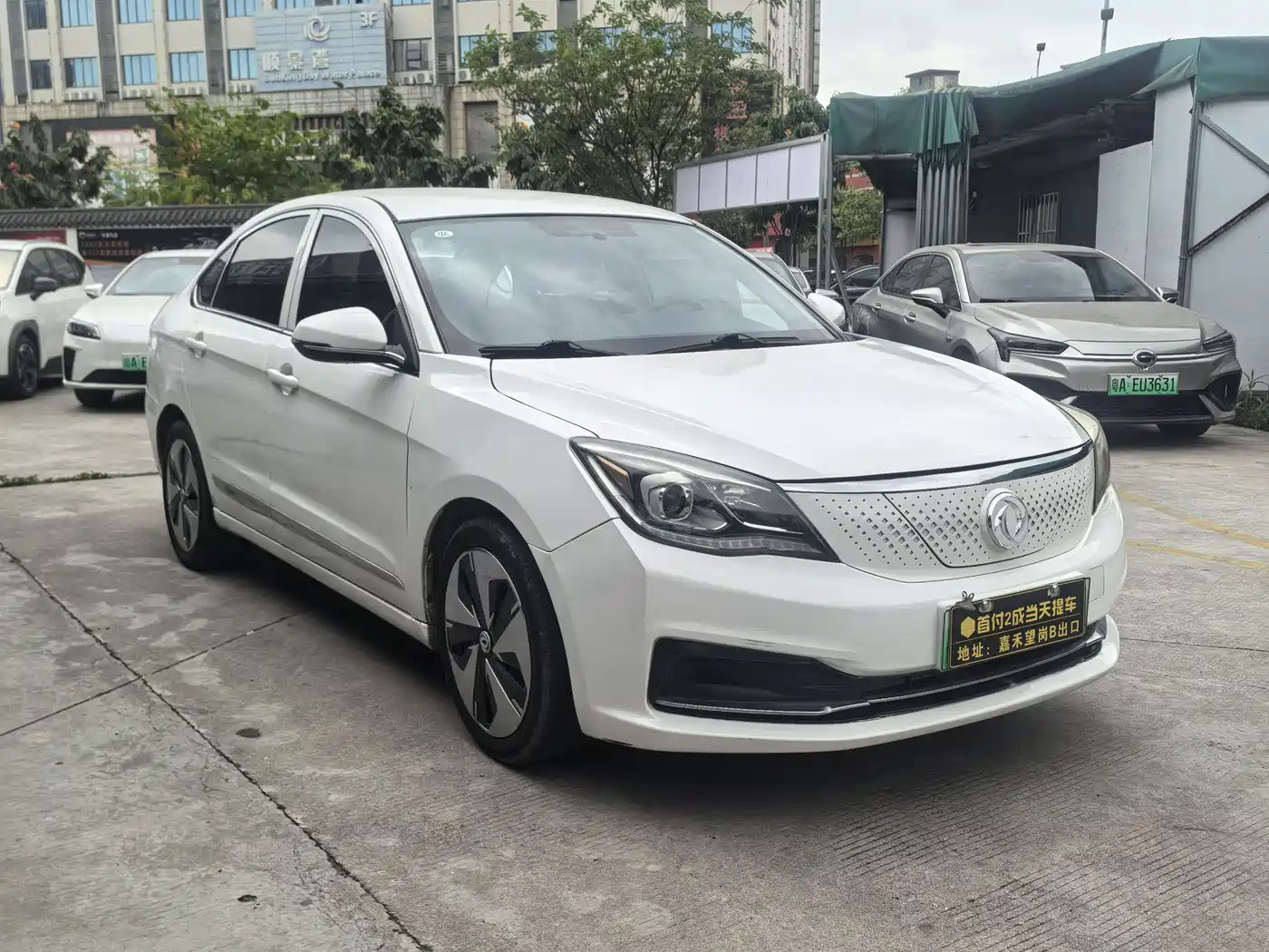 DONGFENG E70