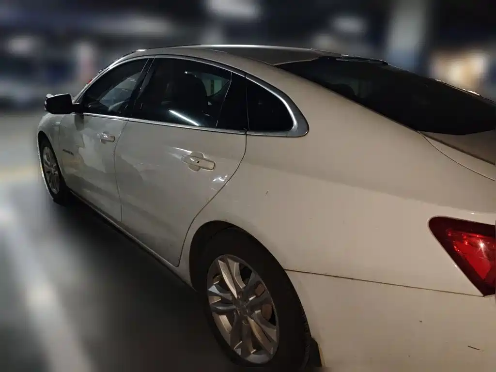 Фото 4 - Chevrolet Malibu XL