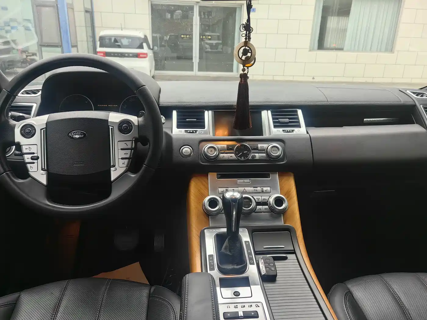 Land Rover Range Rover Sport 2013 3.0 TDV6 Diesel Ultimate Sport Edition фото 8