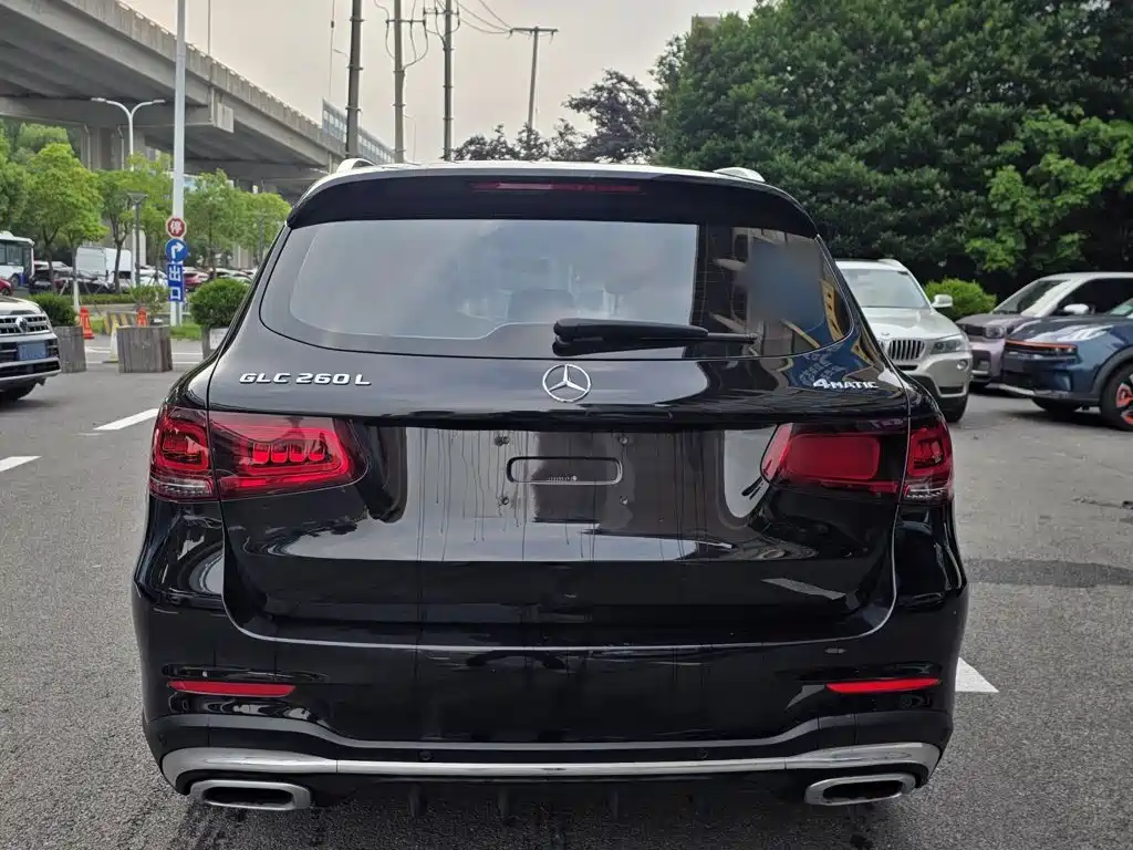 Фото 25 - Mercedes-Benz GLC