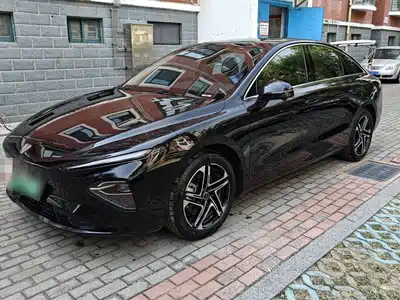 Roewe D7