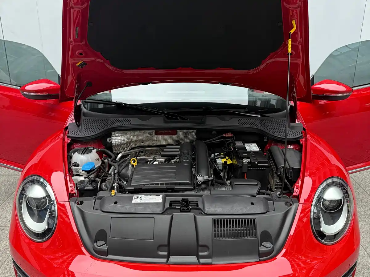 Volkswagen Beetle 2017 180TSI Style фото 15