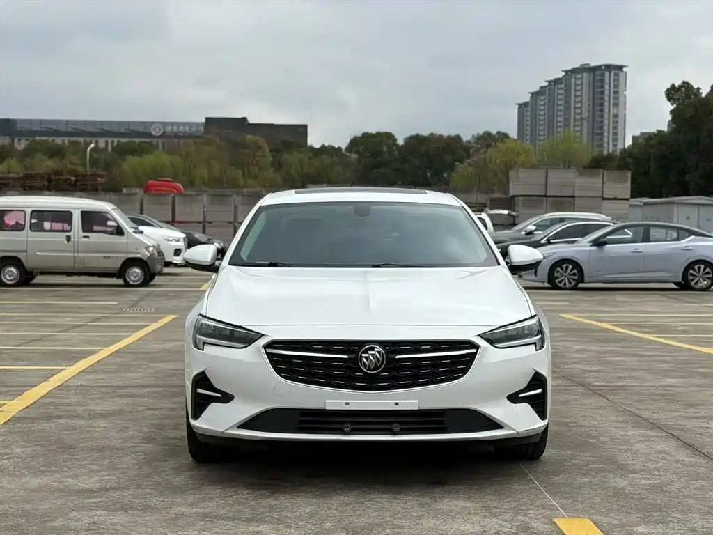Buick Regal 2020 552T Luxury фото 3