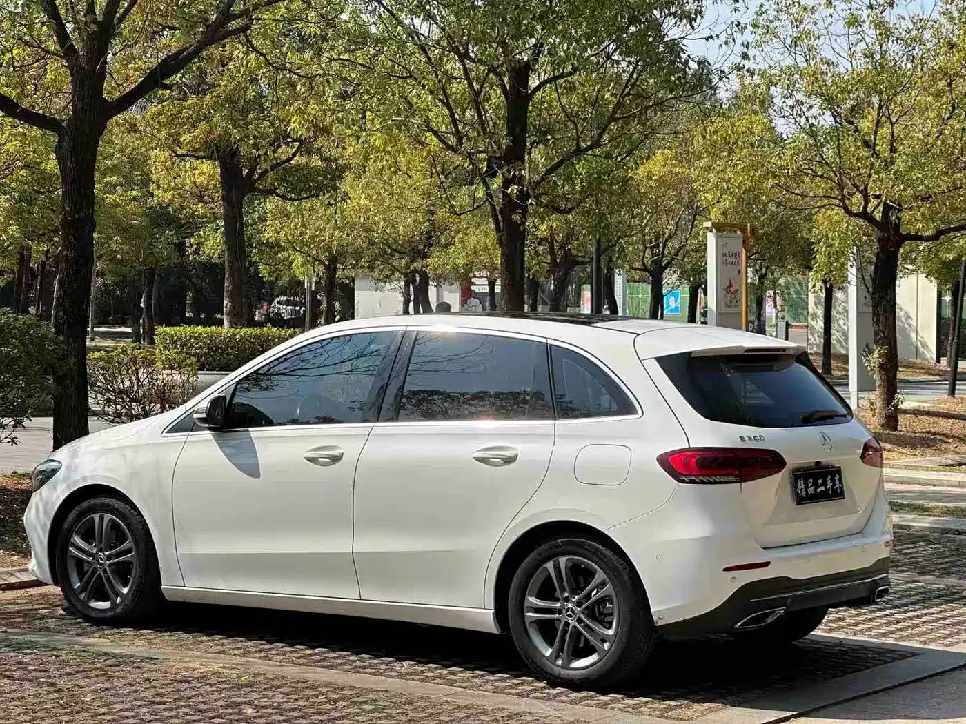 Mercedes-Benz B-Class 2020 B 200 Sport Edition фото 8
