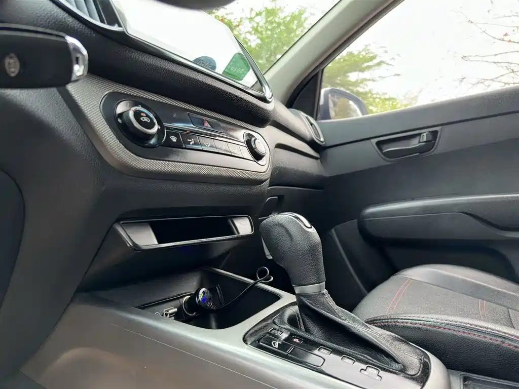 Kia KX3 Smart Run 2015 1.6L Automatic 2WD GLS фото 8