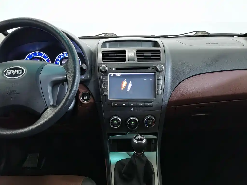 BYD L3 2015 2015 Energy-saving Edition 1.5L Manual Comfort