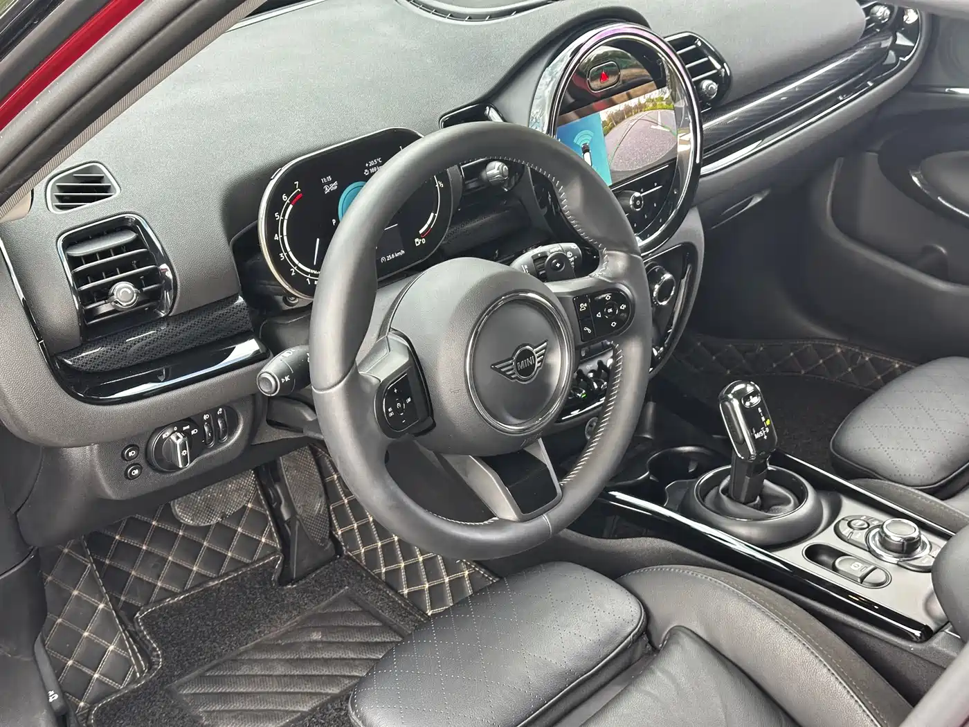 MINI CLUBMAN