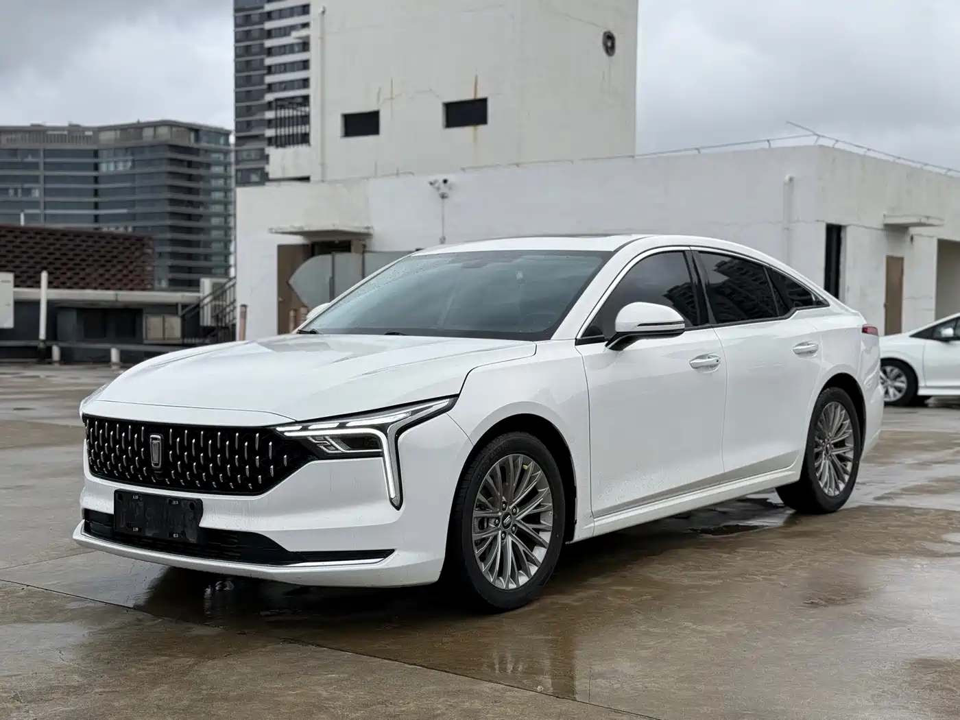 Фото 1 - Besturn B70