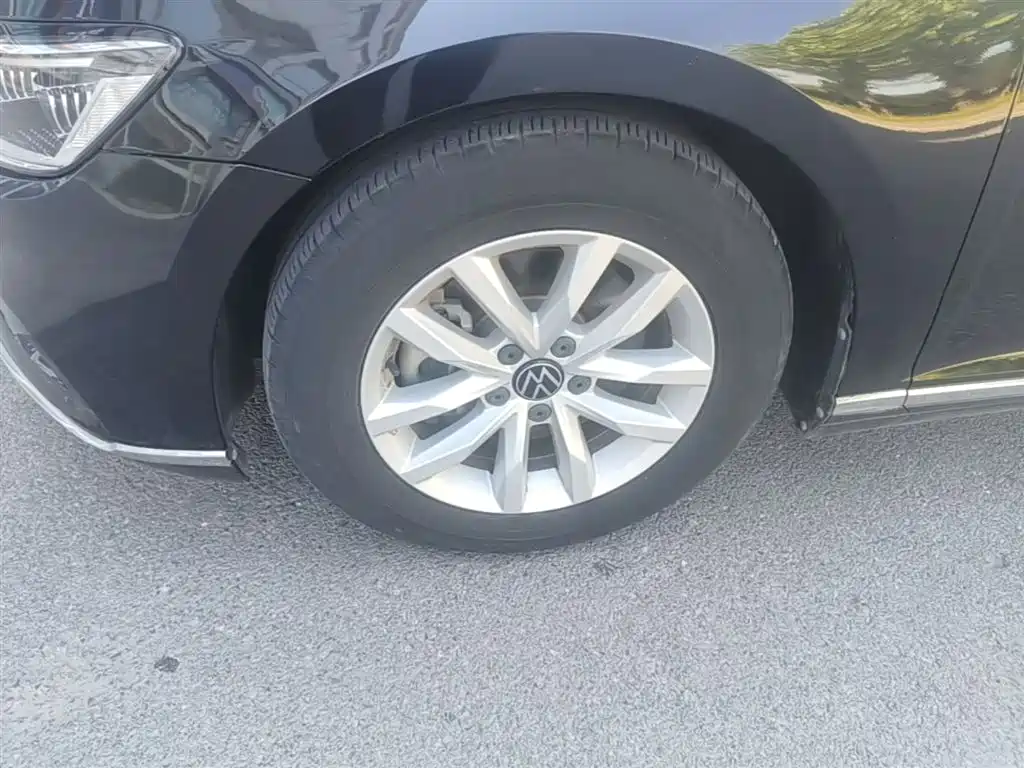Volkswagen Magotan 2020 280TSI DSG Comfort фото 23