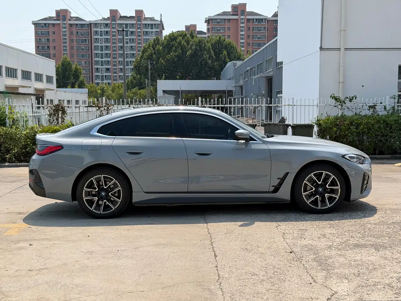BMW i4 2022 2023 eDrive40