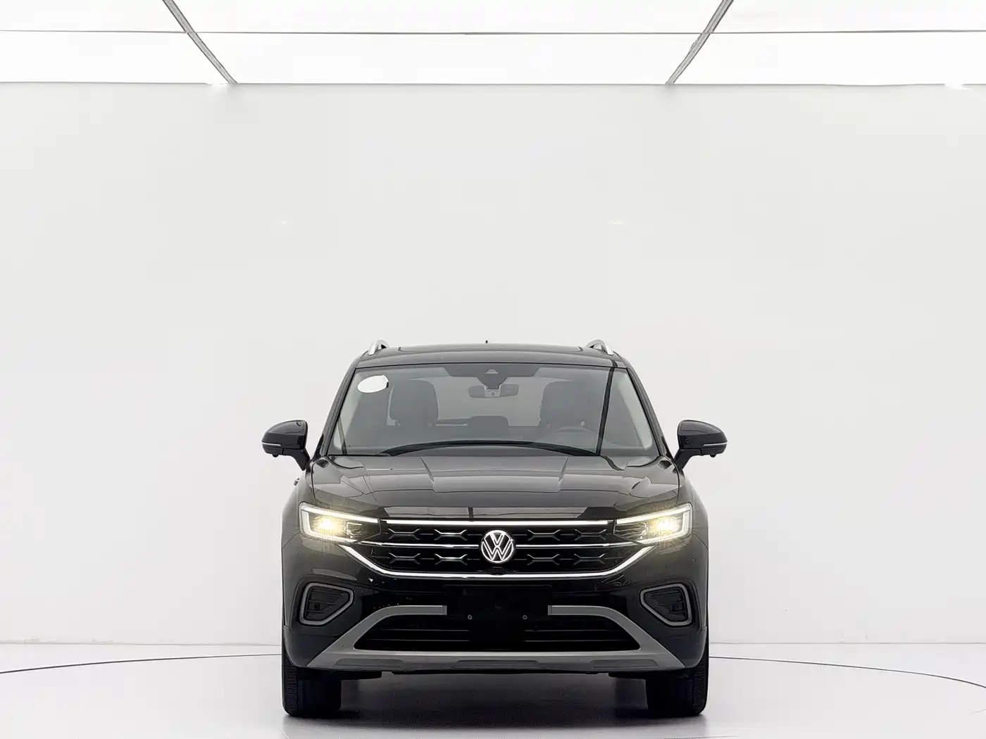 Volkswagen Tayron 2023 280TSI 2WD Luxury Plus Advanced Edition фото 2