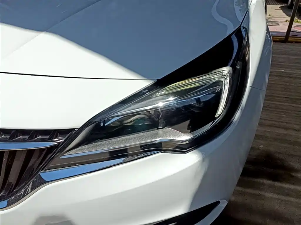 Buick Verano 2019 Hatchback 15S Automatic Progressive фото 24