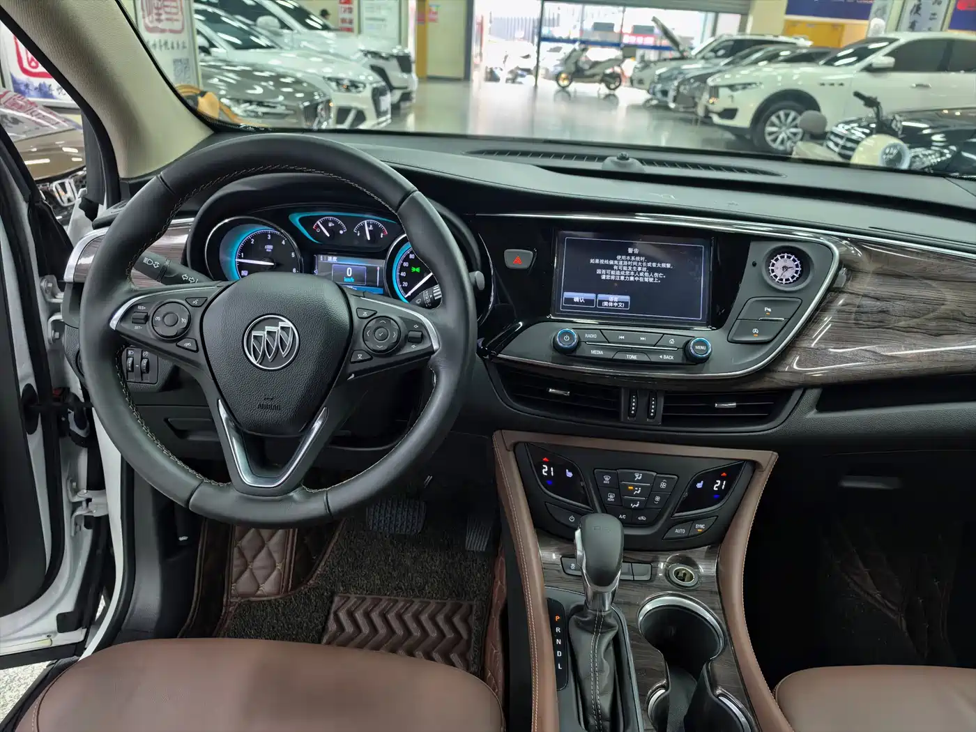 Buick Envision Plus 2017 20T FWD Elite фото 11