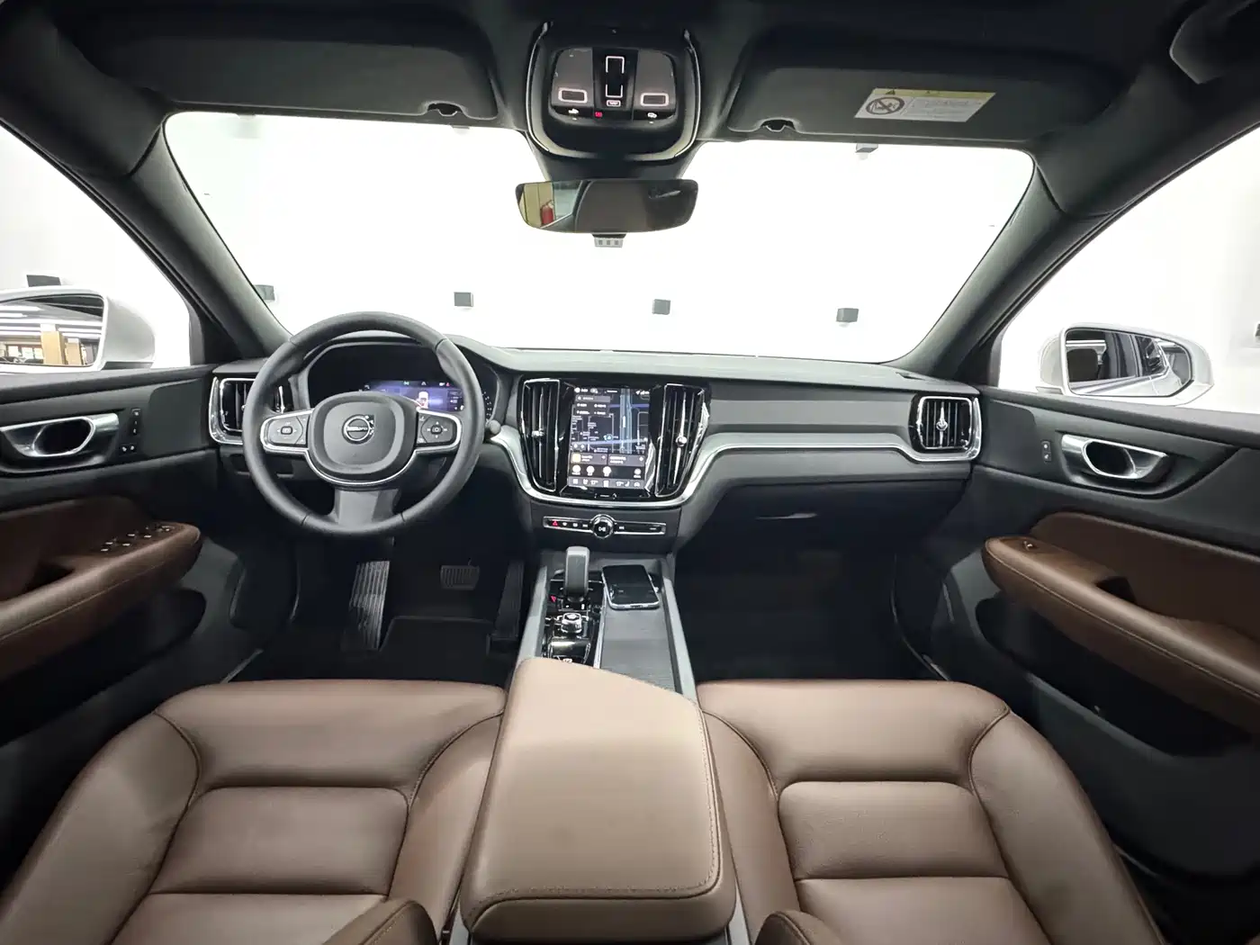 Фото 8 - Volvo S60