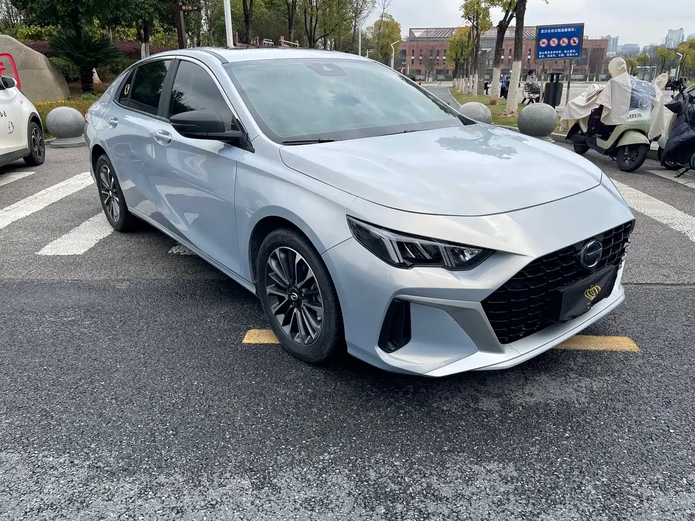 GAC Trumpchi Trumpchi Emkoo 2021 270T DCT J16 Edition фото 3